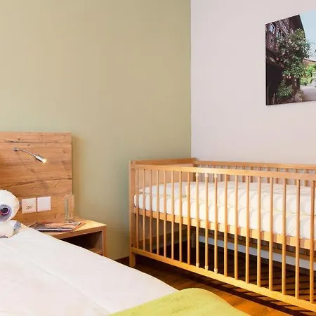 公寓 Sleeps 4 Wifi T425762 Sevelen